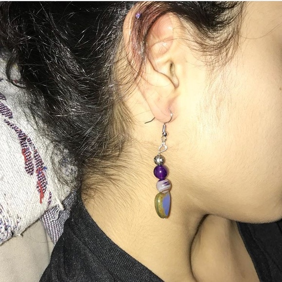 Earrings - Picture 5 of 8